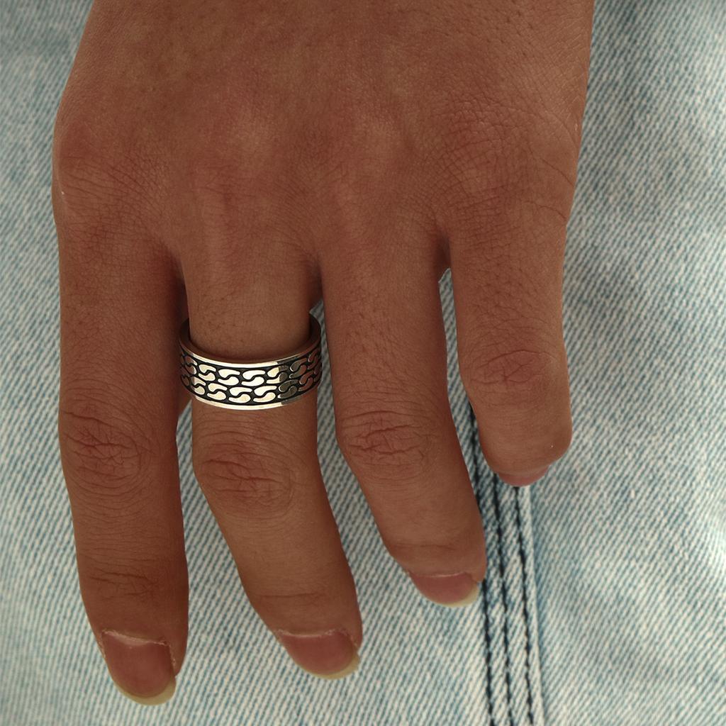 New Vintage 8mm Black Pattern Ring for Men and Women