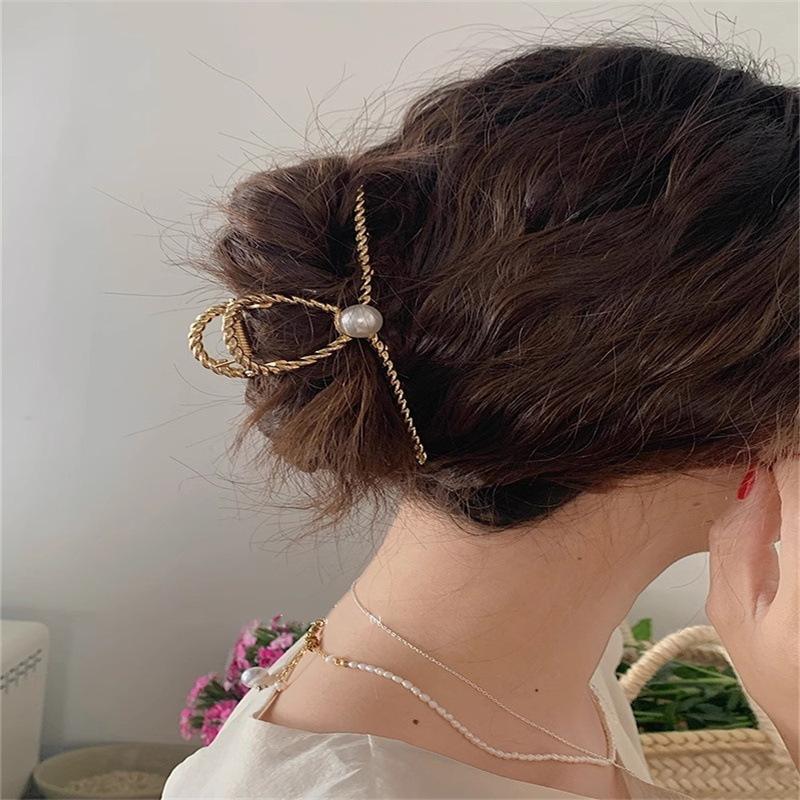 Large Pearl Metal Grab Clip Ins Wind Hairpin Back Head Disc Hair Headdress Hair Volume Shark Clip