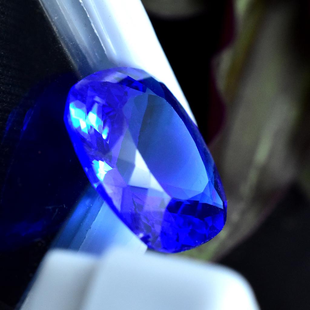 Brilliant 6.15 Carat Natural CERTIFIED Blue Sapphire Cushion Cut Loose Gemstone AR-6