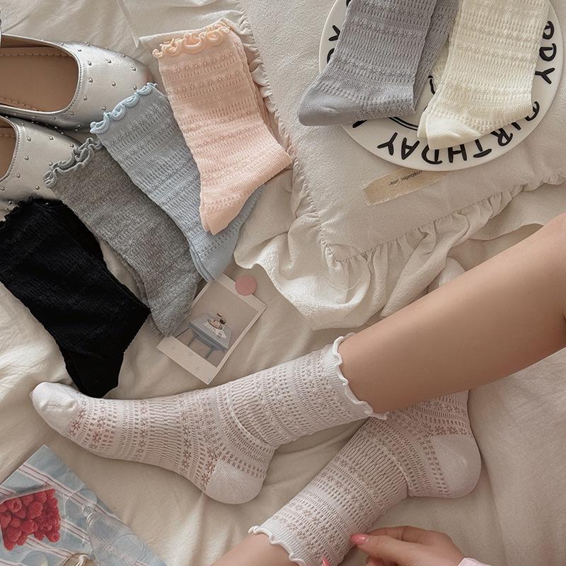 Women's Lace Mesh Mid-Calf Socks: Spring/Autumn, Cotton, Korean/Japanese Style, Ballet & Slouch Design.