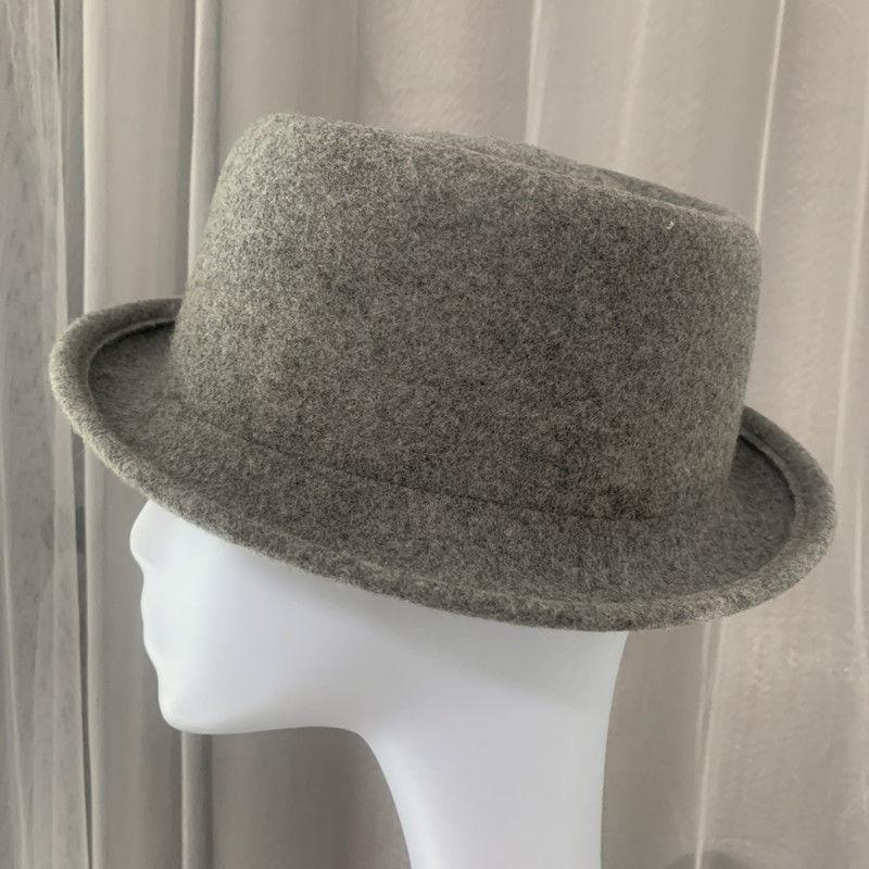Autumn and Winter Retro Jazz Woolen Hat, European and American Street Fashion Versatile Men's and Women's British Curled Top Hat Tide