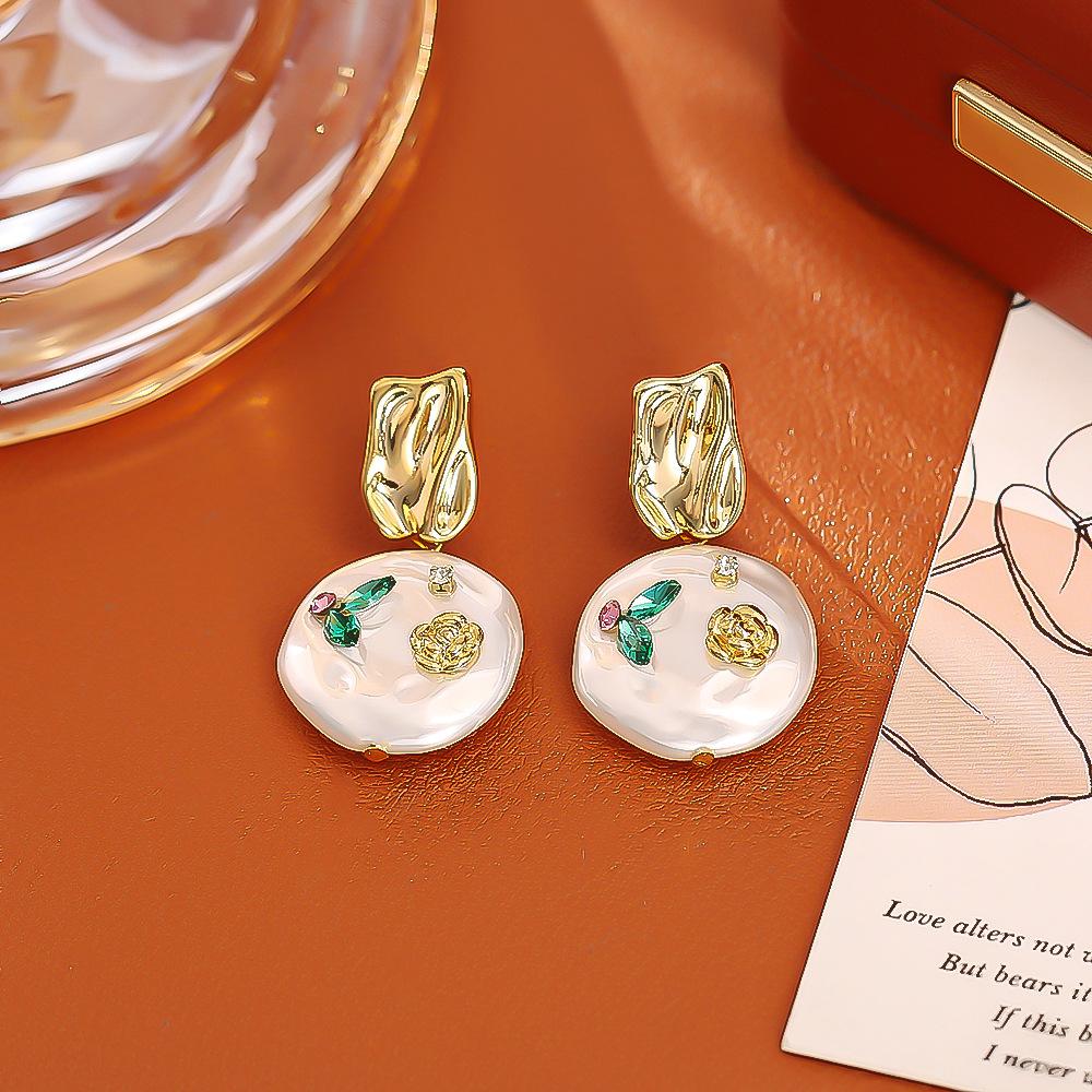 earrings, high-end fashion, simple and elegant, goddess-like charm, trendy earrings