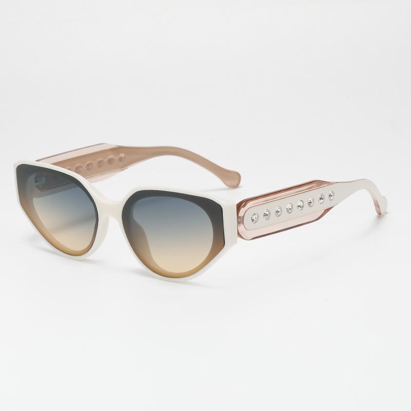 Small Designer Cat Eye Women Sunglasses Brand Side Crystal Frame Luxury Glamour Ladies Sun Glasses Uv400