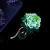 Spilla in stile cinese con un fascino femminile retrò, Un semplice ed elegante accessorio spilla a fiore di calcedonio