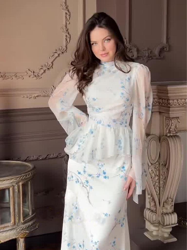 Spring 2025 Elegant Long Sleeve Slimming Dress - Comfortable Design