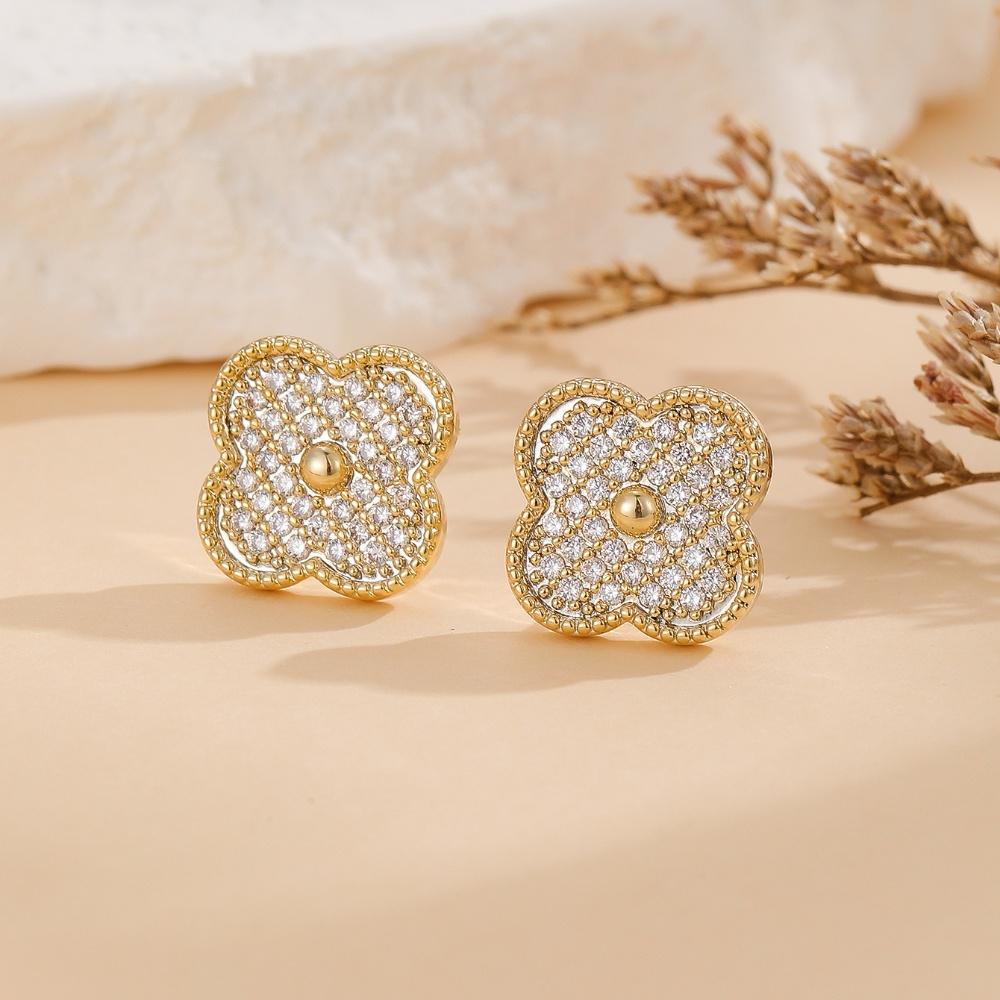 Small Fragrant Wind Romantic Sweet Fashion Temperament Ladies Micro-Studded With Diamond Zircon Four-Leaf Clover Flower Earrings
