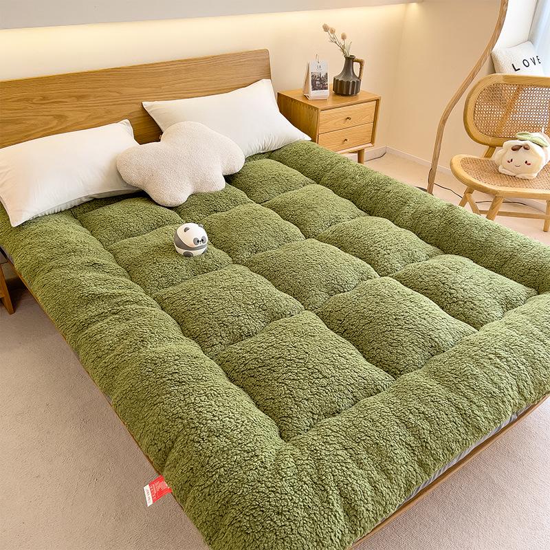 Thickened Lambswool Fleece Mattress Pad - Soft Winter Tatami Sponge for Dormitory Single Bed