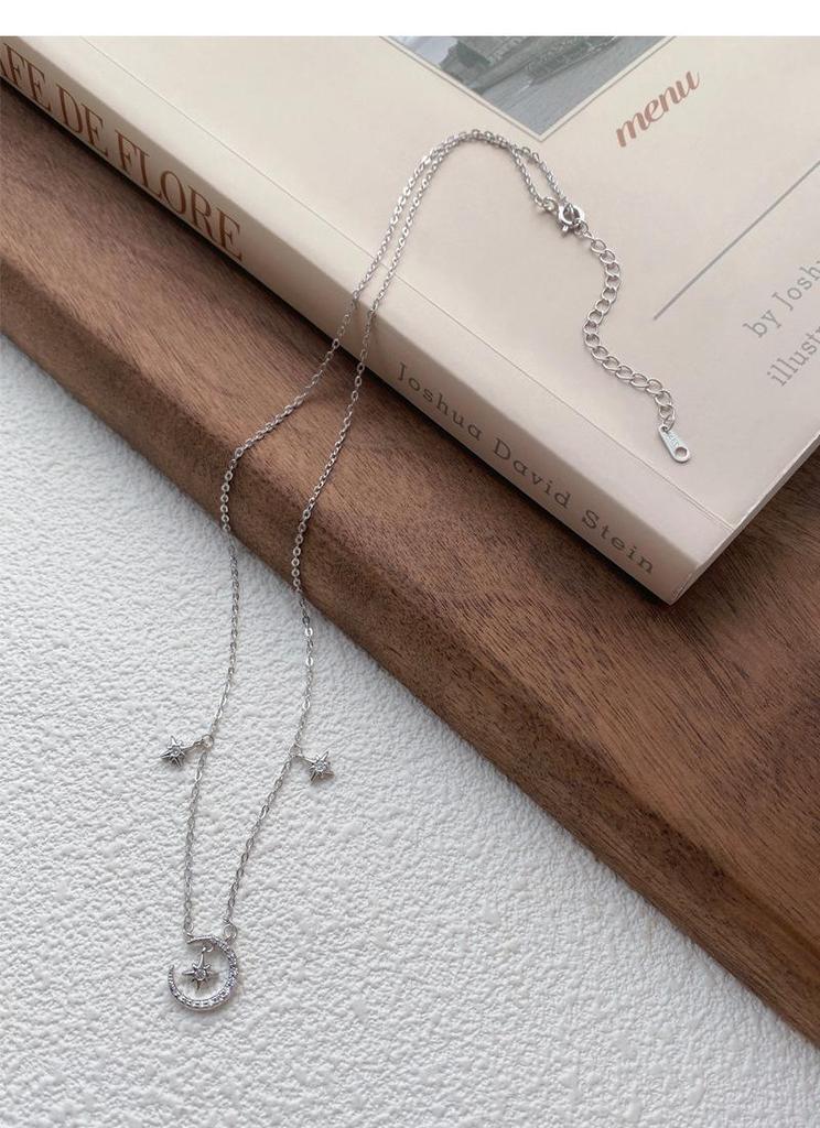 Sterling Silver Star & Moon Necklace - Elegant, Versatile Clavicle Chain for Women. High-End Design with an Exquisite, Luxurious Feel.