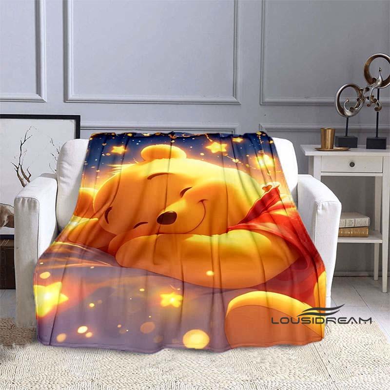 This fun cartoon Pooh Bear blanket is lightweight and breathable, suitable for dormitories, naps, living rooms, offices, and all