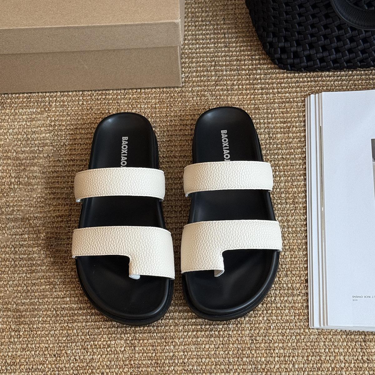 

French niche set of toe sandals women s outerwear one-word drag 2025 summer new full flat-bottomed sand-resistant slippers 40 білий