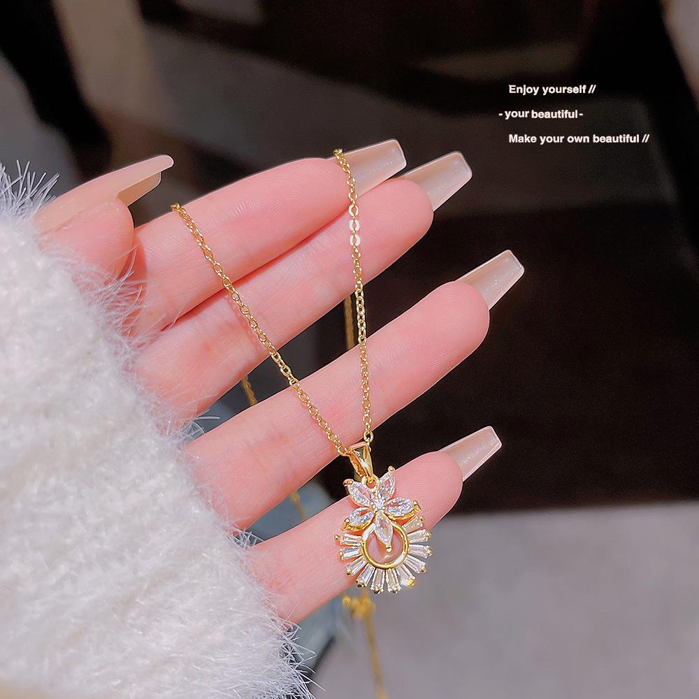 2025 Luxury Titanium-Clad Women's Summer Necklace - Non-Fading, High-End Design