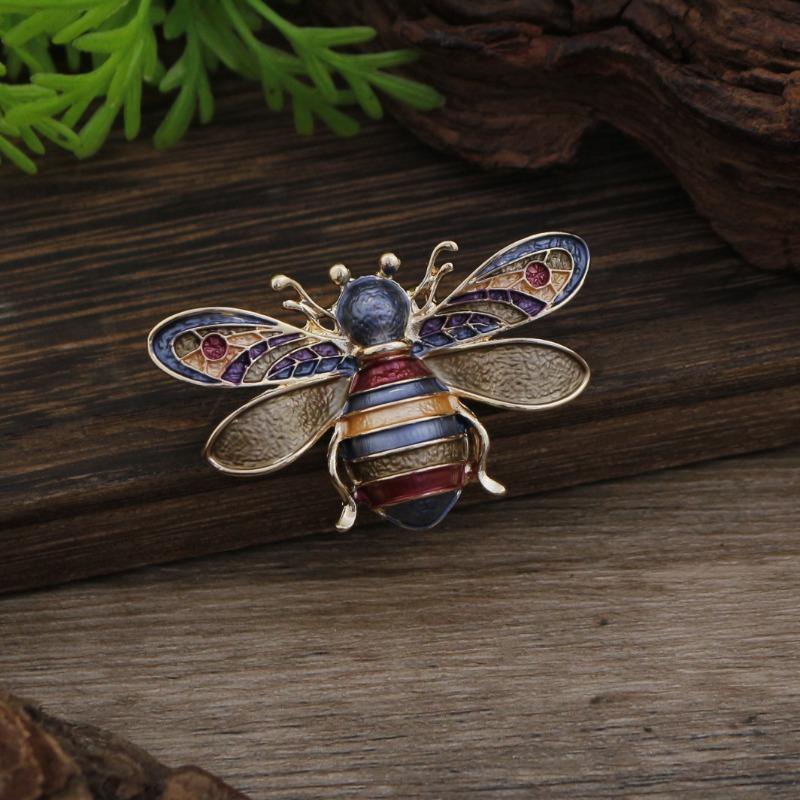Heiß verkaufende emailierte geometrische Blume magnetische Brosche, modische kreative Blumenbrosche für Damen
