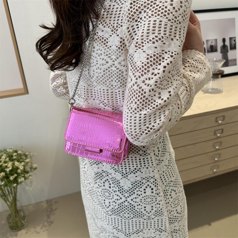 Versatile chain small bag women's new crocodile pattern small square bag lipstick mirror patent leather messenger bag