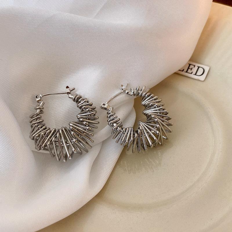 

Punk Metal Irregular Hollow Silver Color Earrings For Women Minimalism Spiral Hoop Earrings Party Jewelry Accessories Gifts