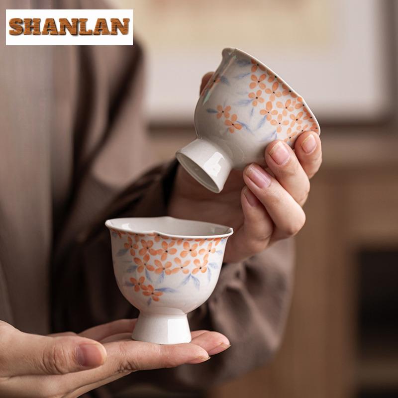 70 ml Handgezeichnete Aprikosenblüte Hoher Fuß Teetasse Kreative Teeschale Muster-Teetasse Dufttasse Chazhan Meistertassen Teegeschirr