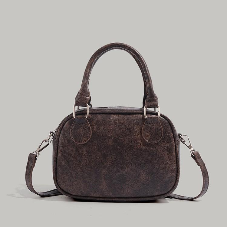 

Bag women s high sense 2025 new autumn and winter retro fashion versatile portable bowling bag single shoulder messenger bag tide