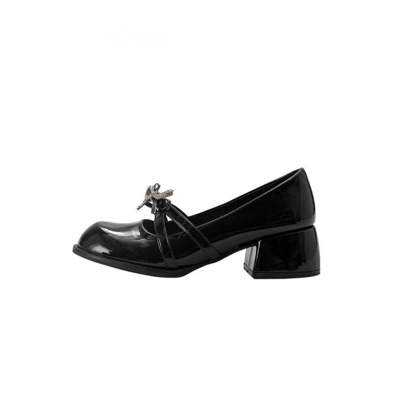 Retro Mary Jane shoes women's new single shoes with skirt temperament high heels small leather shoes
