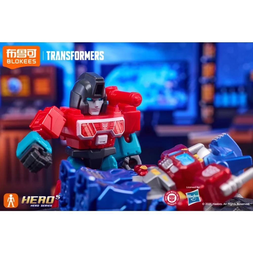 Originální verze Defender 6 Transformers Optimální Optimus Primal Cheetor Megatron Akční figurky Sestavitelný model Hračky Dárek