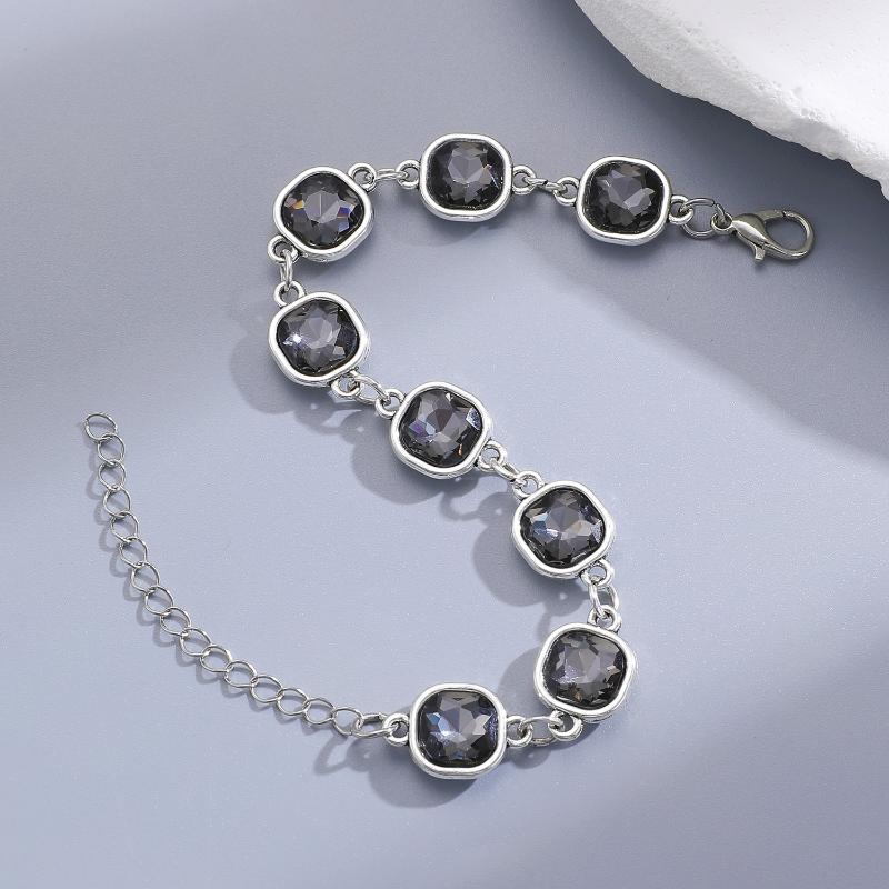 Fashionable Square Black Diamond Necklace Set Simple Geometric Inlay Splice Earrings Bracelet Necklace Jewelry Accessories Gifts