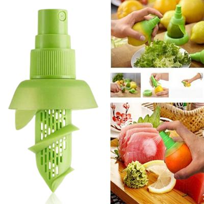 2-teiliges Zitronensaft-Sprüher-Set, manuelle Zitrus-Sprüher mit Halterplatte, grüner Zitrus-Sprüher für Salate, Meeresfrüchte, Gemüse, Limettenpresse für Säfte