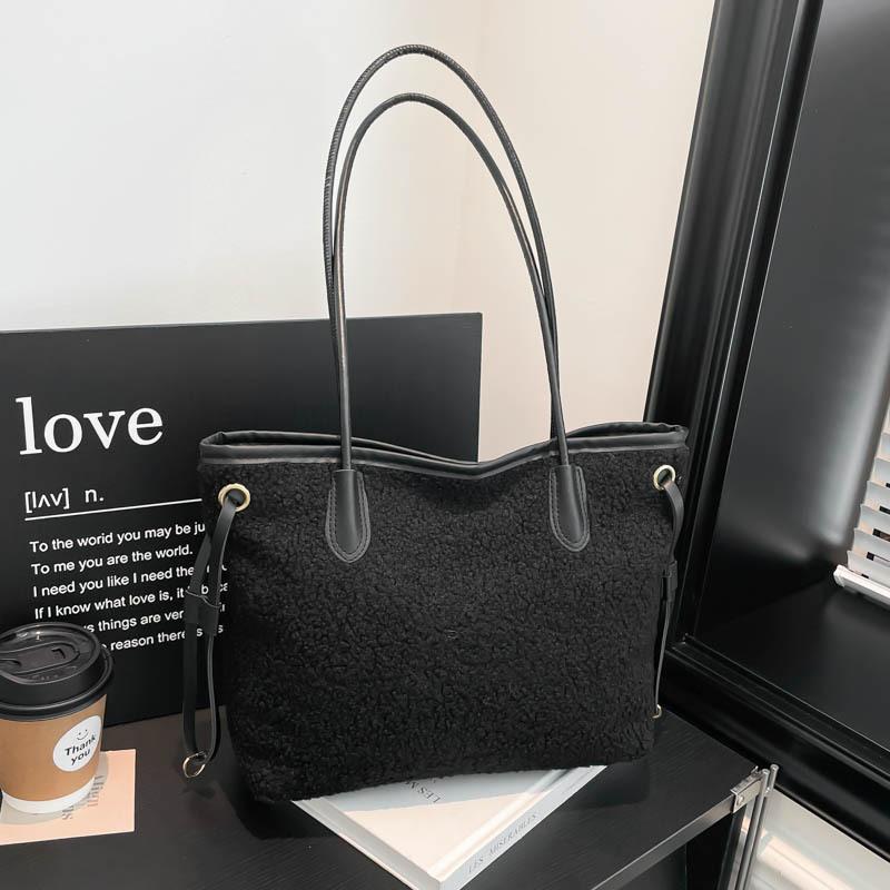Plush Large-capacity Tote Bag Women's New Fashion Handbag Simple Casual Commuter Shoulder Bag