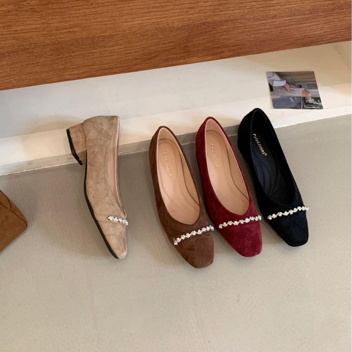 

2025 autumn new light mouth suede thick heel niche soft bottom rhinestone niche commuter foot work women s single shoes 39 абрикосовый