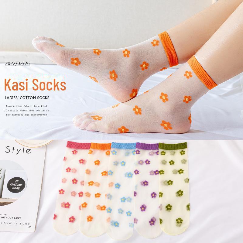 Modne wiosenne i letnie skarpetki z koronką i jedwabiem w kwiaty - słodki wzór owoców, chłonne, urocze damskie modne