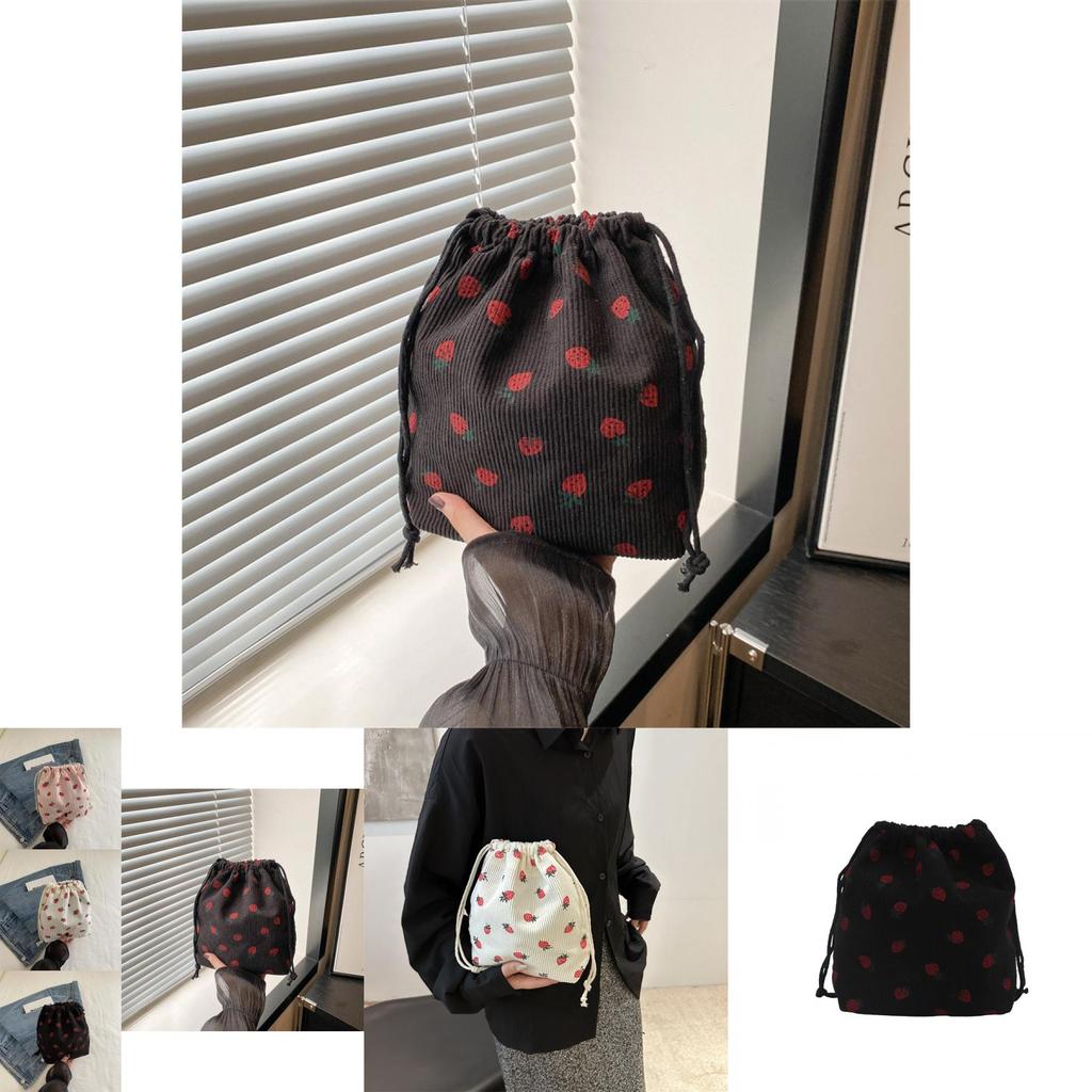 Elegant Summer Commuter Bucket Bag Featuring Stylish Design And Polyester Lining
