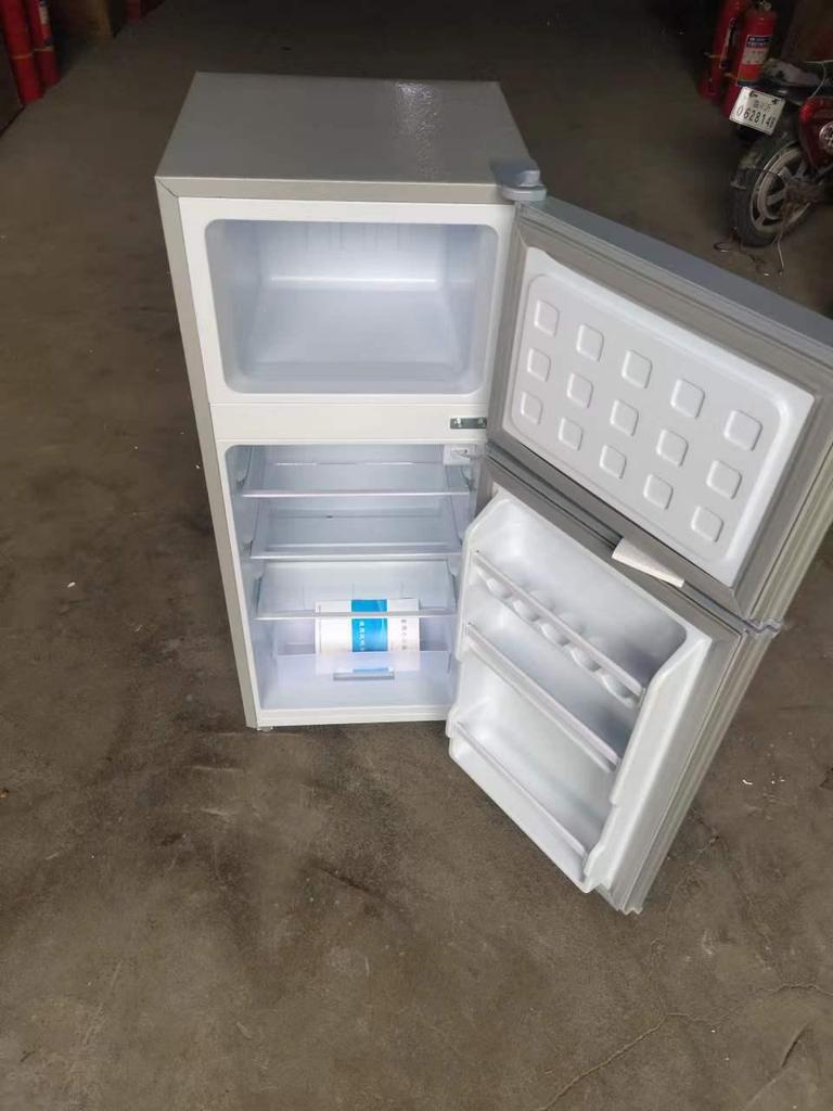 Compact Single-Door Refrigerator for Apartments/Offices