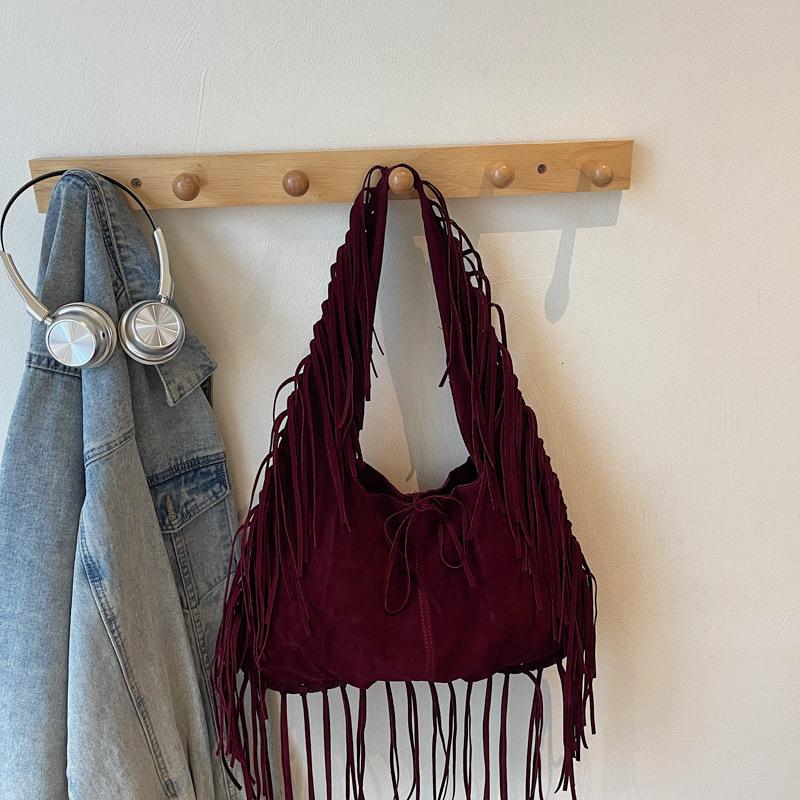 Frosted tassel underarm bag women's 2025 autumn and winter new large-capacity versatile dumpling bag retro shoulder messenger bag