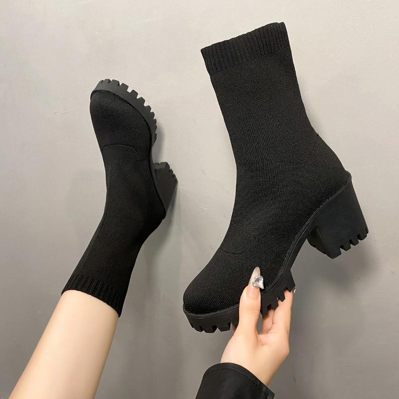 Spring And Autumn Short Boots Women'S Elastic Black Boots Fashion Round Toe Sexy Elegant Knitted Women'S Socks Boots