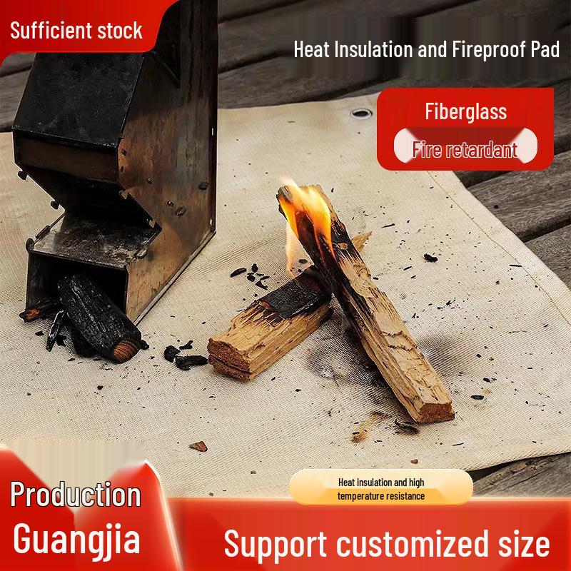 

Fireproof Outdoor Camping Mat: Silicone Heat Insulation Pad for Picnic, Barbecue, High-Temperature, and Flame-Resistant. 30x30cm Fireproof Mat