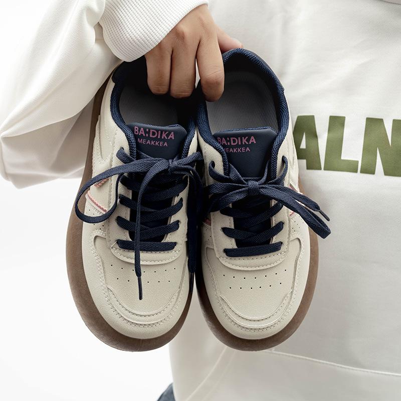 

летние новые сетчатые женские белые туфли универсальные кроссовки дышащие скейт-кеды модная повседневная обувь модные мужские однослойные туфли 39