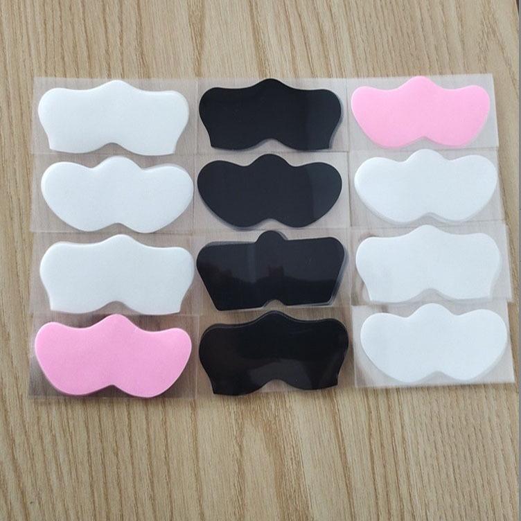 Borttagning av pormaskar näsremsor med bambukol