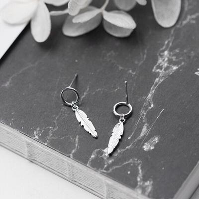 Orecchini a lobo rotondi in Argento Sterling 925 a forma di piuma per Donna Eleganti Accessori Gioiello da Festa EH1420
