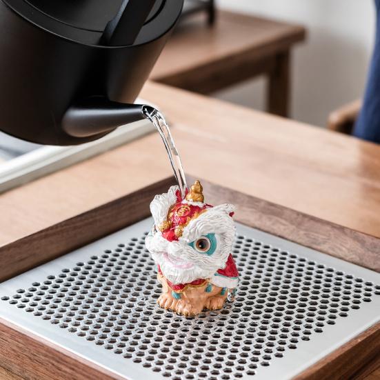 Lion Tea Pet Color-Changing Ornament for Tea Table Decoration Traditional Auspicious Lion Design National Trend Culture Tea Accessory