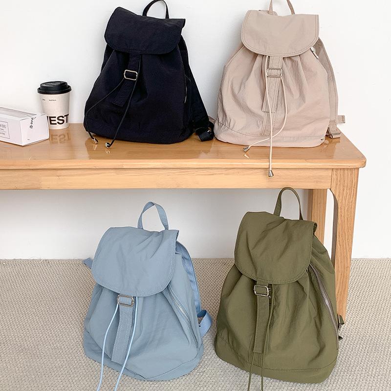 Neuer koreanischer Nylon-Rucksack für Damen, Großes Fassungsvermögen, Hohe Qualität, Ins Mode, Einfach, Vielseitiger Studentenrucksack