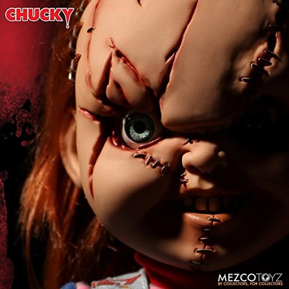 Mezco Toyz Child's Play Chucky 15-Inch Talking Megascale Figure