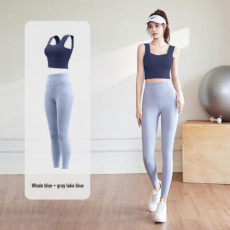 "Juyitang Peach Yoga Set: Shockproof Medium Support for Indoor Running & Fitness"