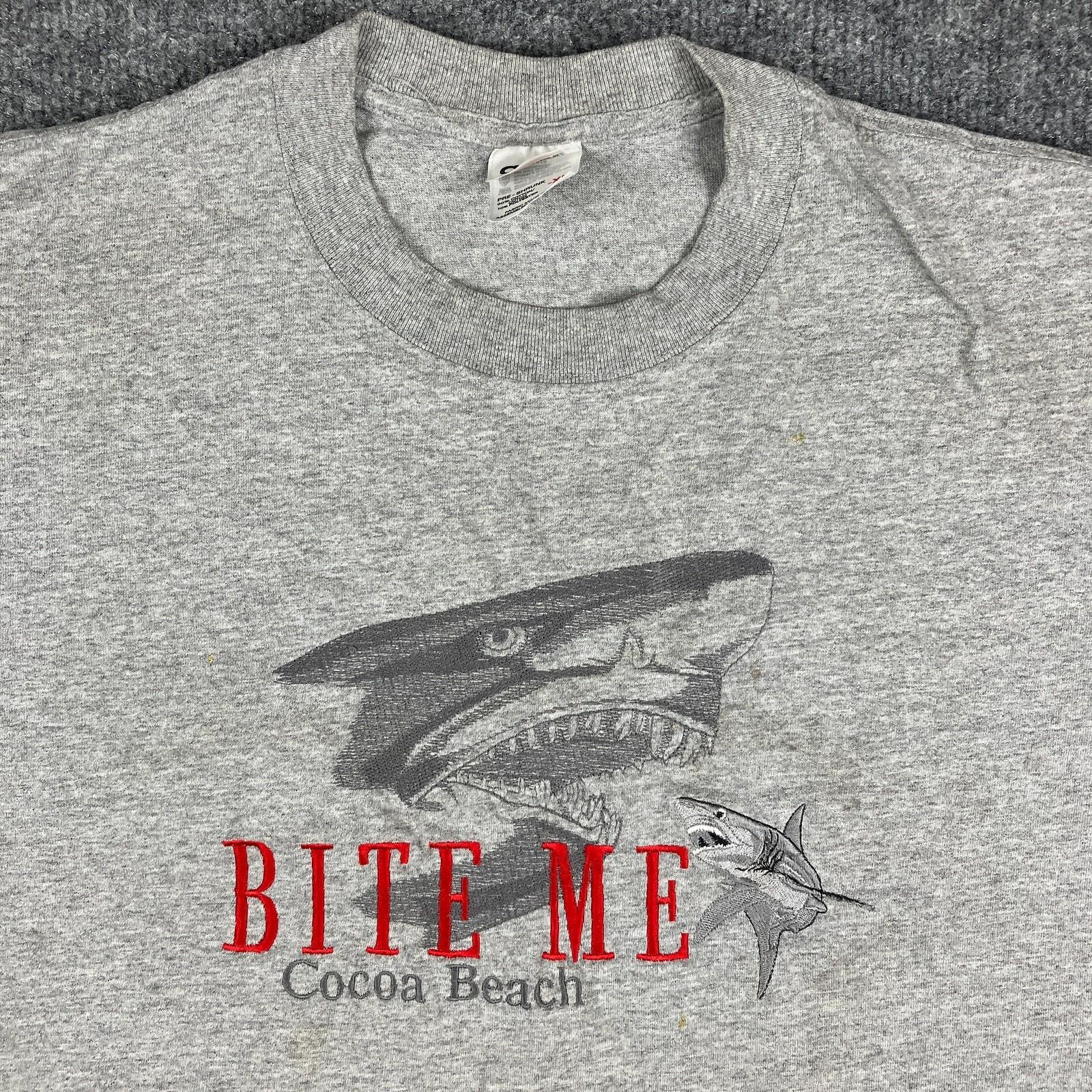 Anvil T-Shirt Mens Size XL Gray Bite Me Cocoa Beach Florida Funny Shark Graphic L