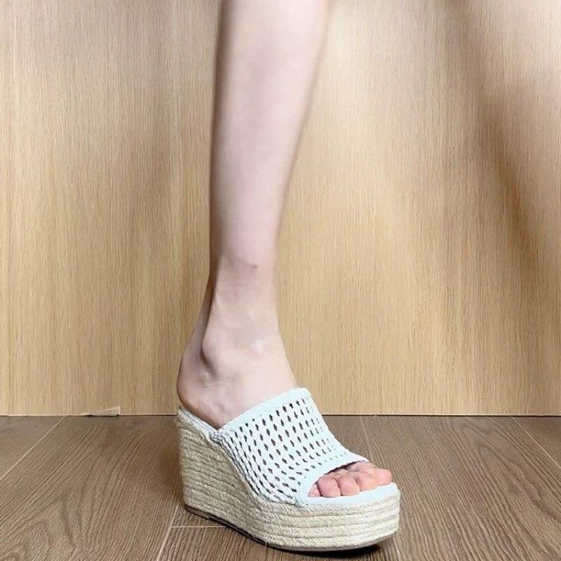 Fashion 2025 Summer New Mesh Women's Open Toe Slippers Round Toe Platform Wedges Sandals Outdoor Hollow Breathable Daily Casual Slippers