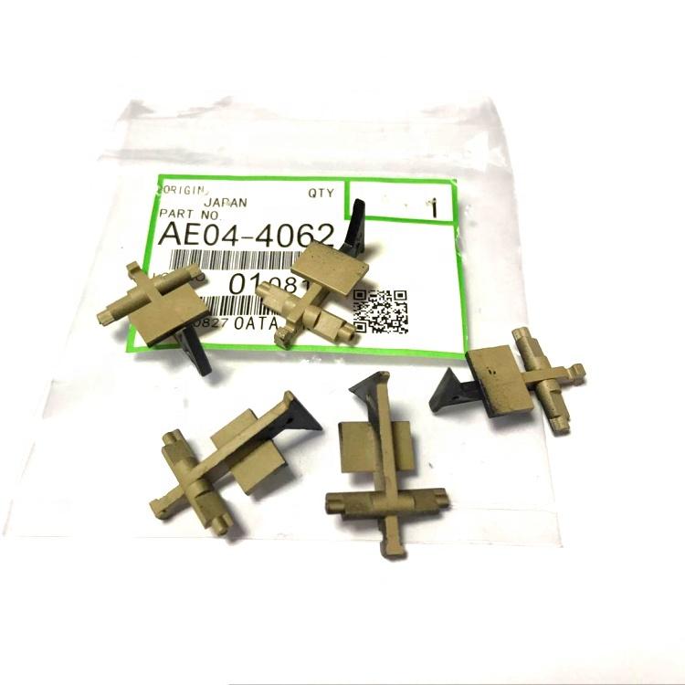 AE04-4062 AE044062 Upper Fuser Picker Finger for Ricoh Aficio 1015 1018 2015 2018 Mp1600 Mp2000 Mp2500 Copier Parts Upper Fuser Picker Finger