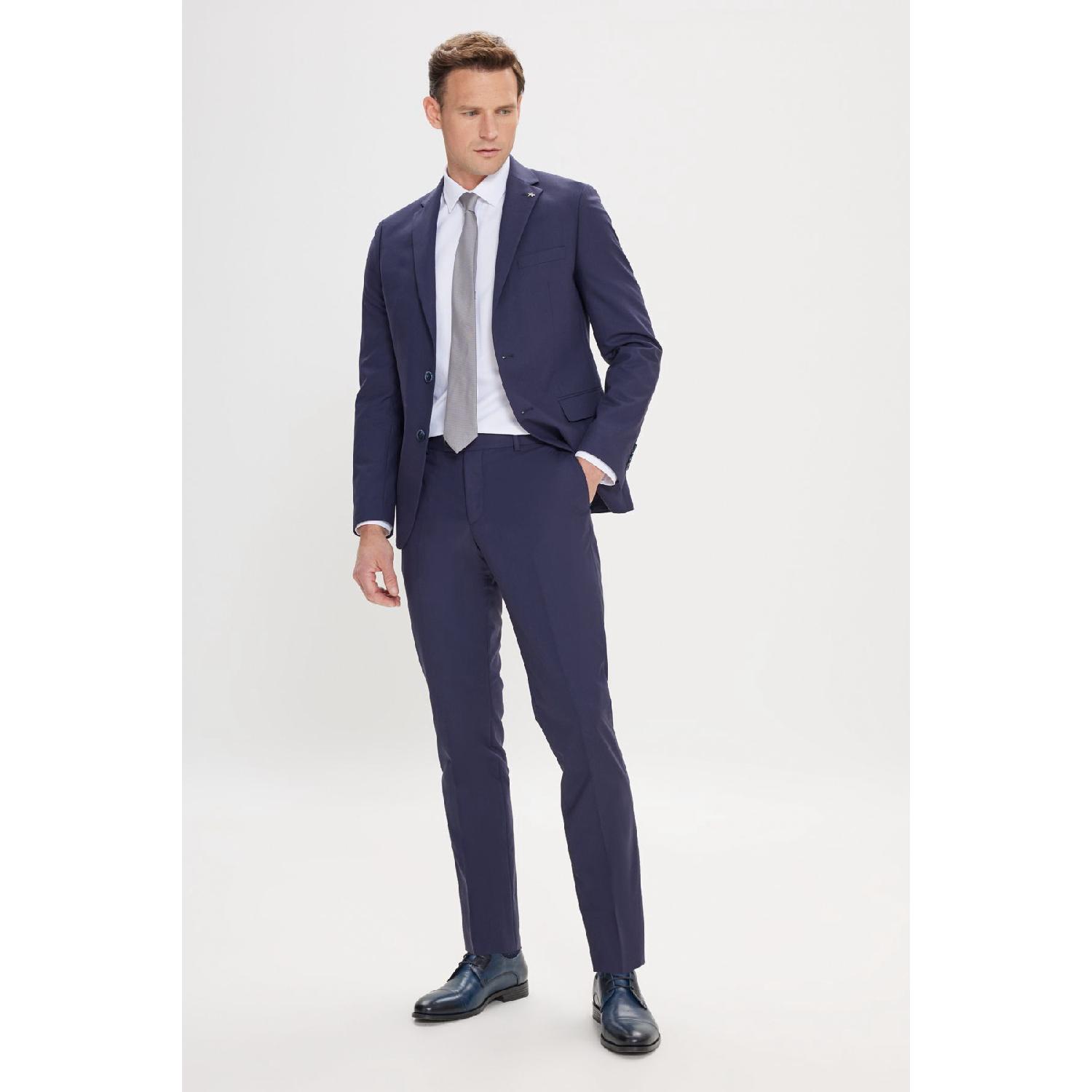 

Men s Navy Blue Slim Fit Narrow Cut Mono Collar Suit 46-6 Drop бездна