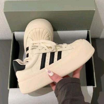 Niche Shell Head Black Board Shoes Women's Spring New Platform Leisure Sports Big Head Doll Shoes High Value