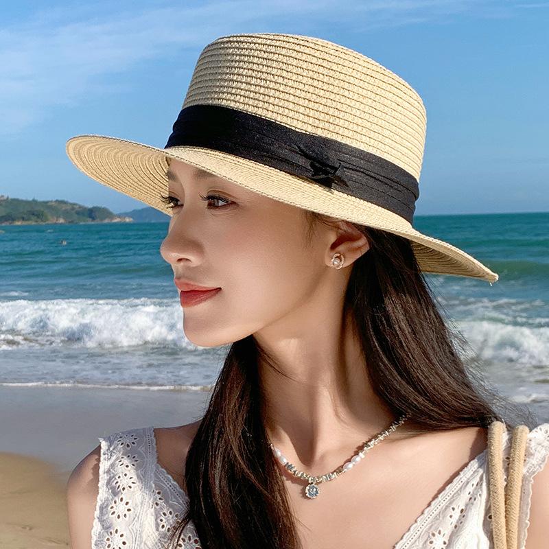 French-style flat-top straw hat for women, summer Korean versatile outdoor seaside beach hat, makes the face look smaller, sun protection sun hat