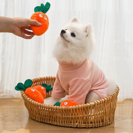 Plush Carrot Dog Toy Cute Squeaky Carrot Dog Chew Toy Soft Puppy Teething Toy for Dogs Anxiety Relief Interactive
