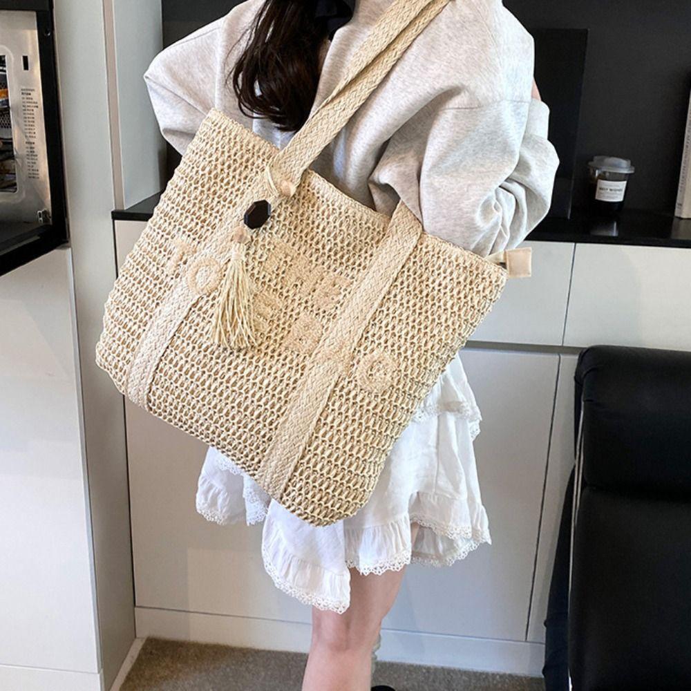Girls Gift Hollow Out Straw Shoulder Bag Breathable Bohemian Weave Tote Bag Casual Portable Summer Beach Bag Travel
