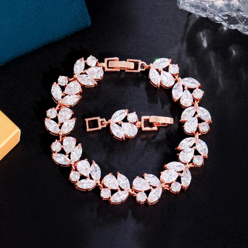 CMM Gold Color White Cubic Zirconia Leaf Pattern Bracelets Bangles for Women Girl Gift Fashion Wedding Jewelry