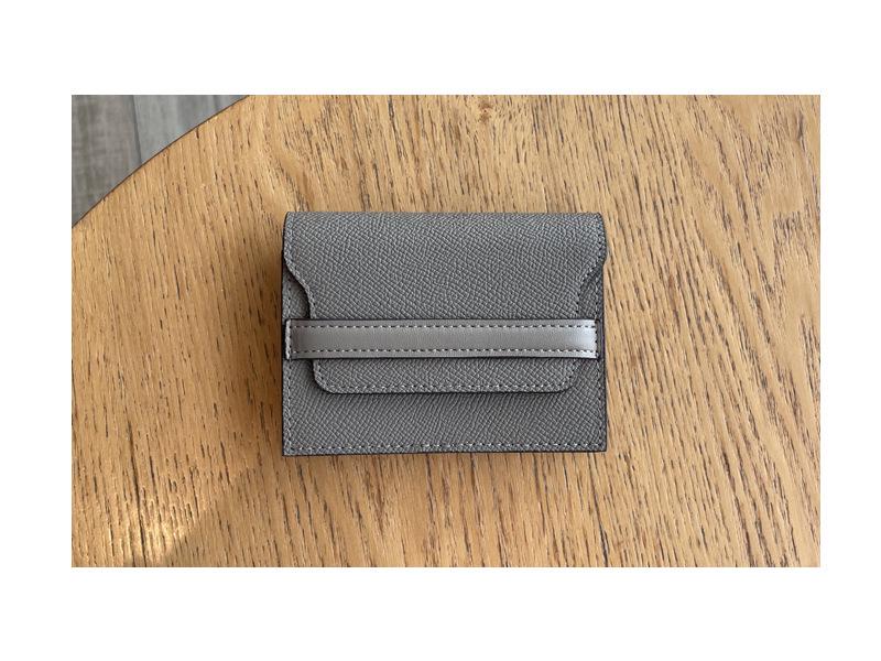 Portofel de damă din piele naturală - Capacitate mare, Sloturi pentru carduri multiple, Culoare solidă, Portofel elegant și compact