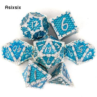7 Stück silberblaue Fischschuppen-Metallwürfel aus massivem Metall, polyedrisches Würfelset, geeignet für Rollenspiele, RPG-Brettspiele, Kartenspiele